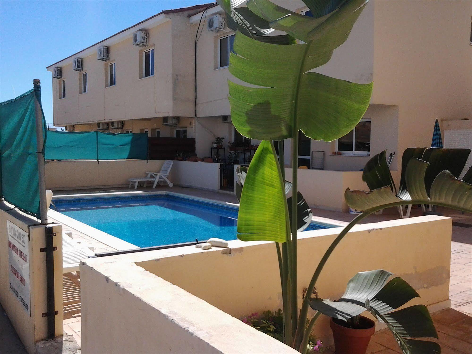 Savva Complex Daire Bahçalar Dış mekan fotoğraf